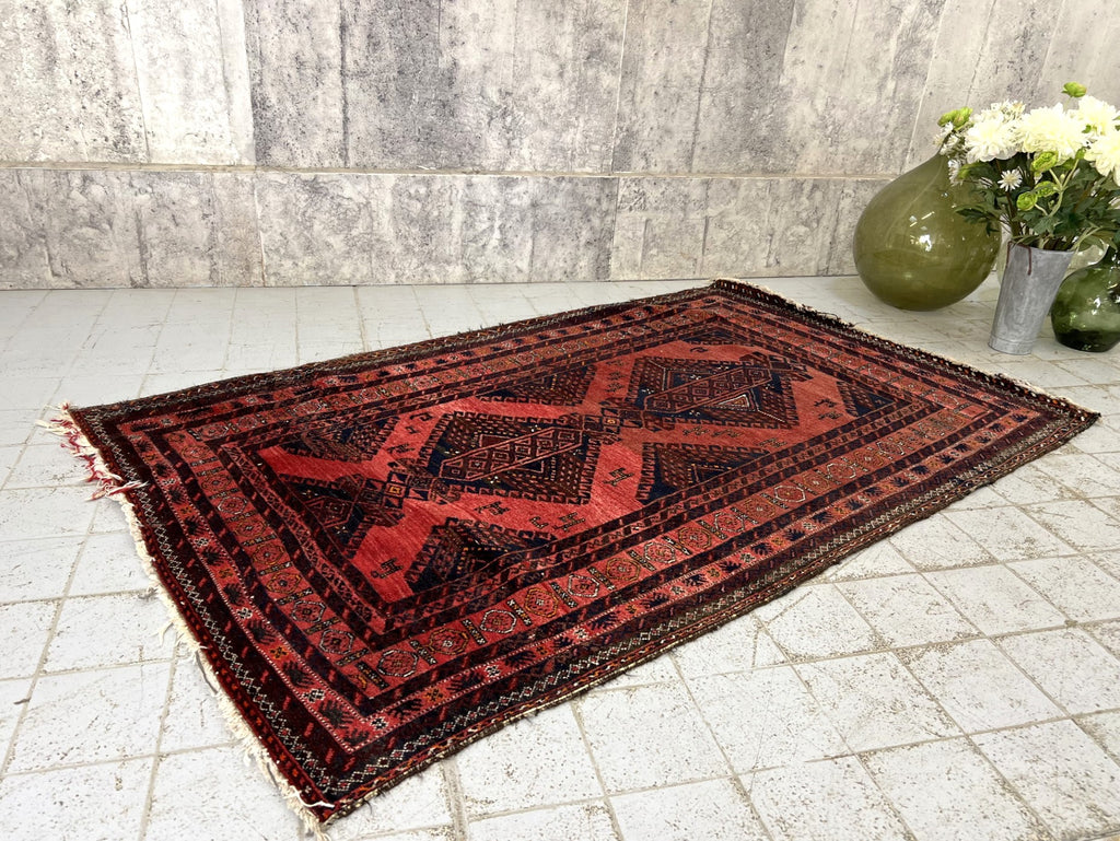 155cm x 106cm Red and Navy Blue Vintage Rug