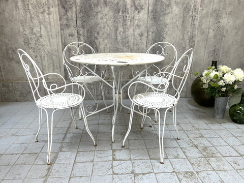 White Metal Painted Garden Table and Four Carvers