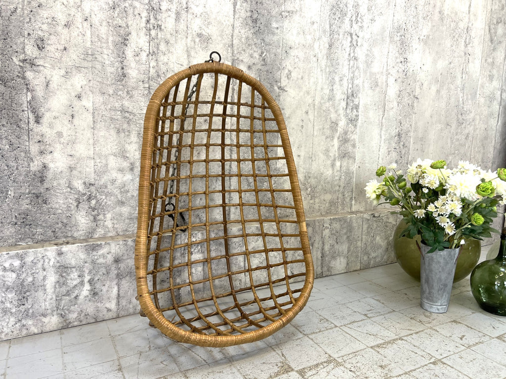 Mid Century Wicker 'Egg' Style Hanging Chair