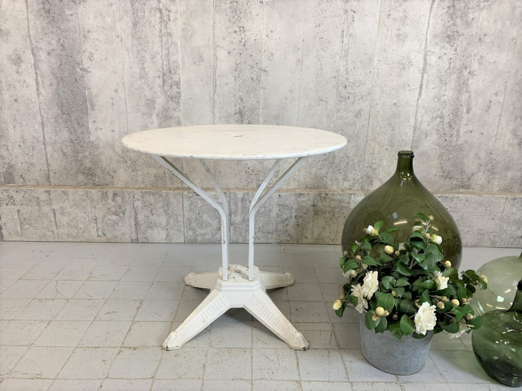 Art Deco Geometric Feet Metal White Garden Table