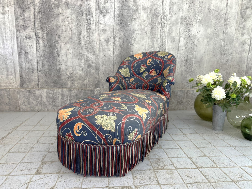 Napoleon III Chaise Longue to Reupholster