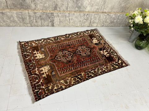 153cm x 105cm Muted Tones Woollen Vintage Rug