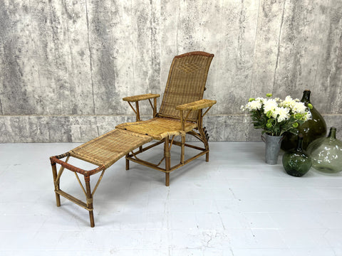 1900's Reclining Wicker Steamer Chair with Hidden Ottoman