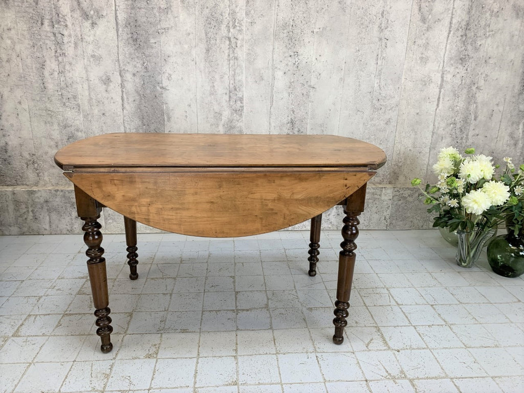 128cm Walnut Wood Oval Drop Leaf Bistro Side Table