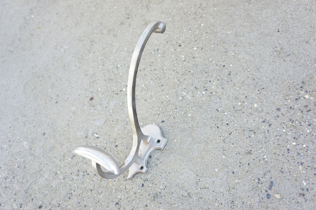 Individual Metal Coat Classic French Hook